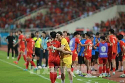 Đội tuyển Việt Nam đã thi đấu hết mình trong một trận đấu cực kỳ khó khăn để giữ cúp vô địch ở lại Việt Nam. Ảnh: Minh Quyết - TTXVN 