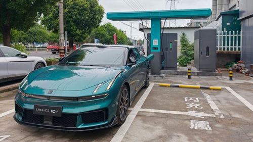 Lynk & Co 10 trong thử nghiệm sạc nhanh tại trạm của BYD.