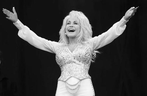 Huyền thoại Dolly Parton qua đời ở tuổi 80, người thân tiết lộ di nguyện - Tạp chí SaoStar