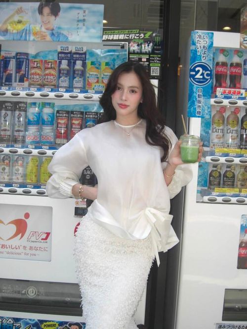 Những khoảnh khắc không quá cầu kỳ như lần này giúp Tiểu Vy nhận được nhiều thiện cảm từ khán giả. Ảnh: FBNV