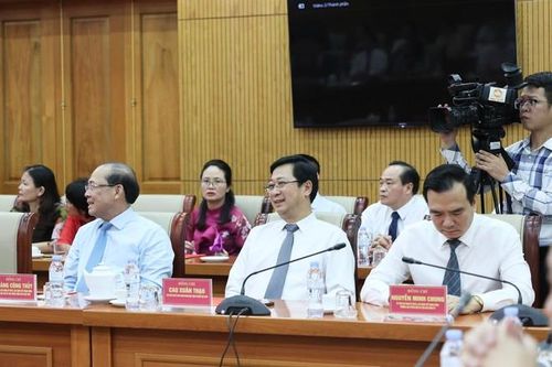 Các đại biểu tham dự hội nghị