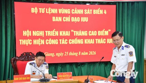 Đại tá Nguyễn Thái Dương phát biểu tại hội nghị