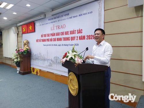 Phó Giám đốc Sở Văn hóa và Thể thao TP.HCM Nguyễn Ngọc Hồi phát biểu.