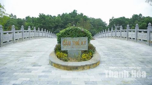 Những đường nét thiết kế đơn giản, gọn gàng mang hơi hướng hiện đại nhưng vẫn giữ được nét truyền thống, gần gũi với không gian văn hóa bản địa.