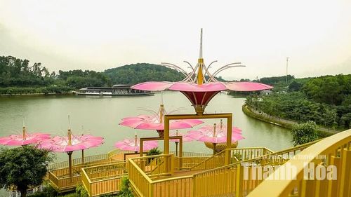 Sự kết hợp giữa kiến trúc và thiên nhiên tạo nên một diện mạo riêng cho khu nghỉ dưỡng.