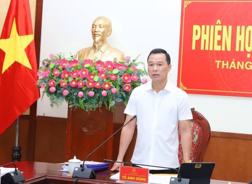 Chủ tịch UBND tỉnh Tô Anh Dũng yêu cầu tạo bước đột phá mạnh mẽ về kỷ cương hành chính, giảm hội họp, tăng cường thực tế cơ sở (ảnh Cổng Thông tin điện tử tỉnh Thanh Hóa)