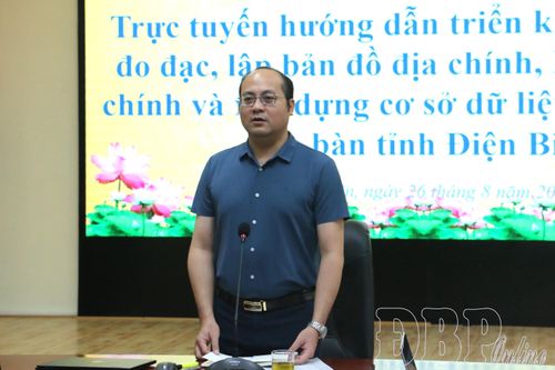 Đồng chí Lê Xuân Cảnh, Ủy viên Ban Chấp hành Đảng bộ tỉnh, Giám đốc Sở Nông nghiệp và Môi trường phát biểu tại hội nghị.