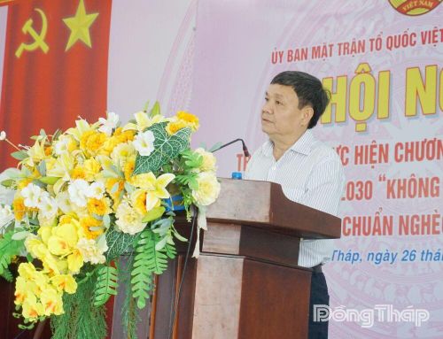 Đồng chí Phan Văn Thắng, Phó Bí thư Thường trực Tỉnh ủy, Chủ tịch Ủy ban MTTQ Việt Nam tỉnh Đồng Tháp, phát biểu chỉ đạo hội nghị.