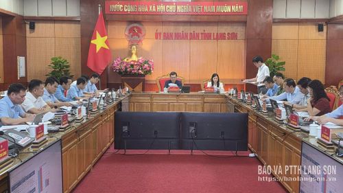 Các đại biểu tham dự cuộc họp