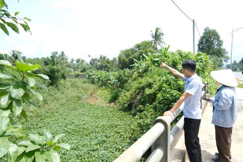 Xã Cát Tiên đẩy mạnh tuyên truyền, đưa thông tin dự án kè chống sạt lở suối Chuồng Bò cho người dân được biết rộng rãi