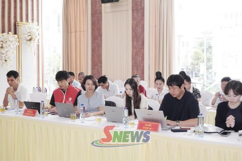 Các đại biểu tham dự hội thảo