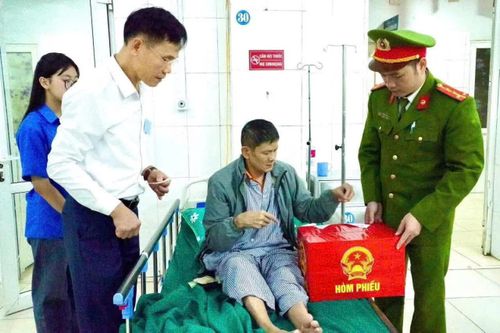  Công an phường Hà Giang 2 phối hợp cùng các tổ chức chính trị, xã hội thực hiện các nhiệm vụ chính trị. 