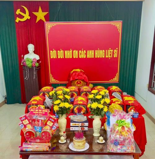 Các hài cốt liệt sĩ đang được chăm sóc và hương khói chu đáo.