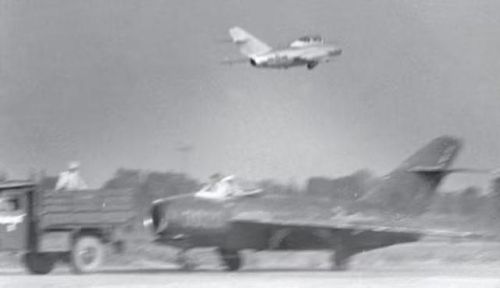 Từ nền tảng đó, Liên Xô tiếp tục phát triển MiG-17, MiG-19, MiG-21 và sau này là cả một dòng tiêm kích đánh chặn và tiêm kích chiếm ưu thế trên không.