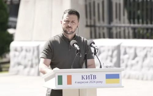 Tổng thống Volodymyr Zelensky ngày 25/8 cho biết Ukraine "đã nhận số lượng nhỏ tên lửa Patriot", nhưng không công bố số lượng và nguồn cung cụ thể.
