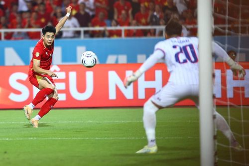  Bên cạnh 5 pha lập công, Đình Bắc còn đóng góp 3 đường kiến tạo. Đáng chú ý là tình huống đánh gót giúp Hai Long mở tỷ số trong trận chung kết lượt đi gặp Thái Lan tại Rajamangala. 