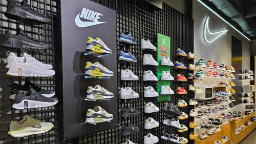  Nike vẫn đang gặp khó khăn, chứng kiến cổ phiếu sụt giảm đáng kể trong những năm gần đây. Ảnh: Shutterstock. 