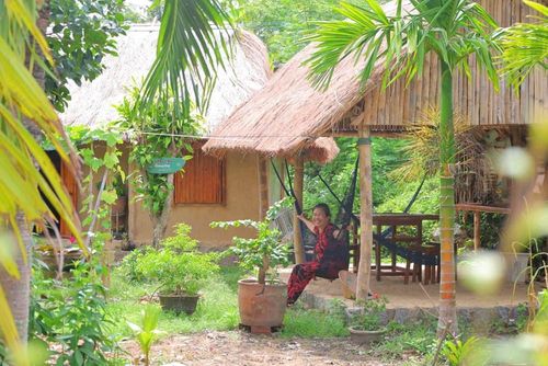 Không gian yên bình quanh những ngôi nhà tranh ở Gò Cỏ