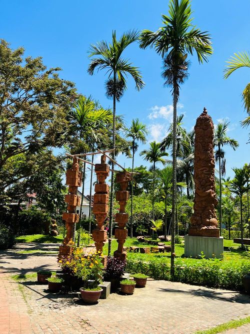 Một không gian vốn chủ yếu phục vụ đời sống hàng ngày có thể đồng thời trở thành nơi tổ chức hoạt động văn hóa, một điểm dừng trong hành trình du lịch. Ảnh: Tuấn Đông