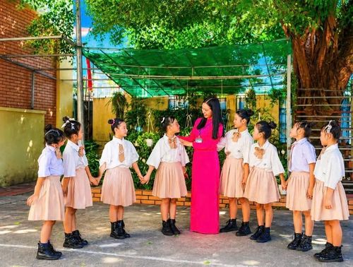 Niềm vui của cô và trò Trường Tiểu học và THCS Cao Xanh trước thềm năm học mới 2026-2027.