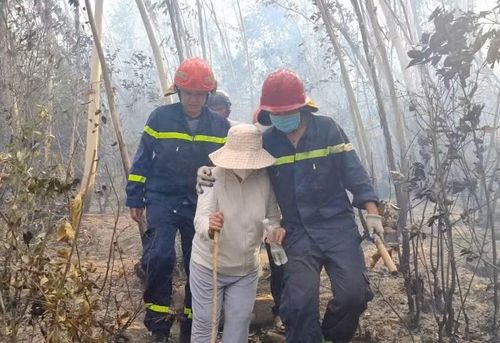 Địa điểm nơi lực lượng chức năng tiếp cận, đưa hai người phụ nữ ra khỏi nơi nguy hiểm.