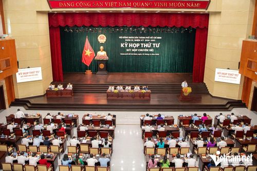 Toàn cảnh kỳ họp HĐND TPHCM lần thứ tư khóa 11, nhiệm kỳ 2026-2031. Ảnh: Tuấn Hùng