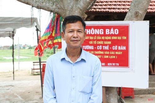 Ông Đặng Đình Khanh (con cháu họ Đặng Đình ở thôn Tân Trung, xã Hồng Lộc) hiện sinh sống tại TP Hồ Chí Minh.