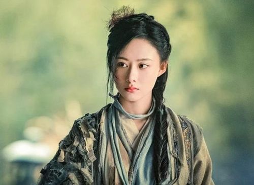 Ân Ly gắn liền với Thiên Thù Vạn Độc Thủ trong Ỷ Thiên Đồ Long Ký. Ảnh: Sohu