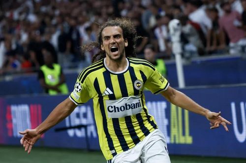 Guendouzi đã trở thành mục tiêu trong và sau trận đấu. Nguồn: EPA