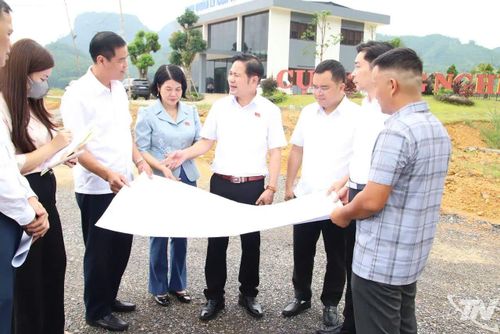 Khảo sát thực tế tại Cụm công nghiệp Yên Lạc.