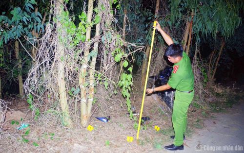 Có những vụ việc xảy ra vào thời điểm đêm tối, thời tiết khắc nghiệt nhưng cán bộ Đội khám nghiệm hiện trường vẫn luôn có mặt kịp thời, hoàn thành nhiệm vụ, phục vụ tốt nhất cho công tác điều tra.