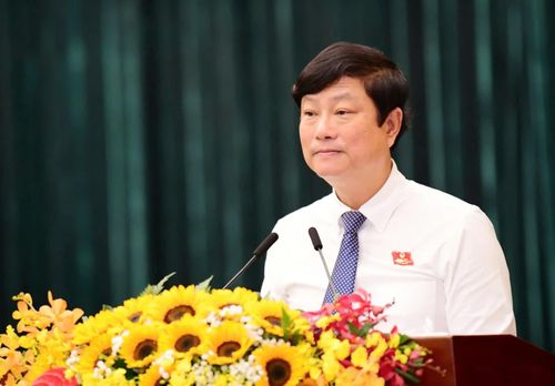 Ông Võ Văn Minh, Chủ tịch HĐND TP.HCM phát biểu tại buổi họp