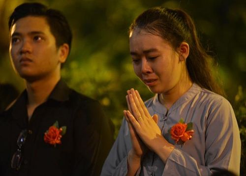Lời kinh Vu Lan sâu sắc cộng hưởng không khí trang nghiêm báo hiếu ở chùa khiến ai cũng xúc động. Ảnh internet
