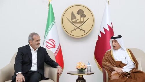 Washington kỳ vọng sức ép kinh tế sẽ khiến Tehran khuất phục. Tuy nhiên, chiến dịch này cũng đặt các đồng minh Mỹ tại vùng Vịnh vào thế khó, bởi việc tham gia hay đứng ngoài đều có thể kéo theo những tác động lớn.