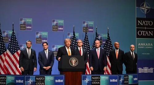 Hameed Hakimi, nhà bình luận của Al Jazeera, nhận định một cuộc tấn công nhằm vào Bulgaria, thành viên EU và NATO, có thể biến châu Âu từ bên quan sát thành bên tham chiến. NATO trước hết có thể kích hoạt Điều 4 để các thành viên tham vấn về mối đe dọa.
