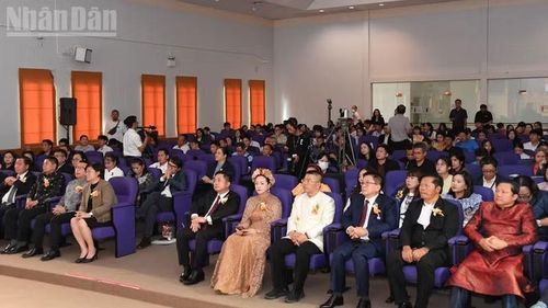 Đông đảo đại biểu tham dự Lễ hội Văn hóa Việt Nam-Thái Lan. (Ảnh: XUÂN SƠN)