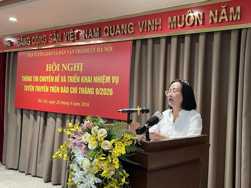  Phó giám đốc Sở Văn hóa, Thể thao và Du lịch TP Hà Nội Nguyễn Thị Mai Hương phát biểu tại hội nghị. Ảnh: QUANG THÁI  
