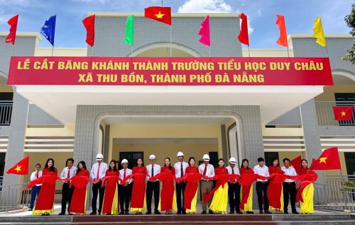 Khánh hành trường Tiểu học Duy Châu.