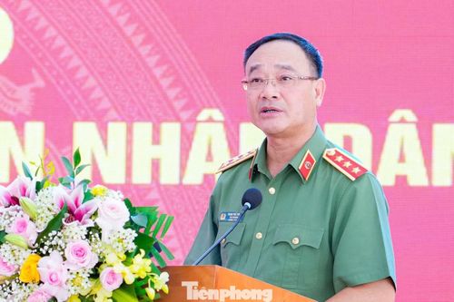 Thứ trưởng Bộ Công an Phạm Thế Tùng phát biểu tại buổi lễ.
