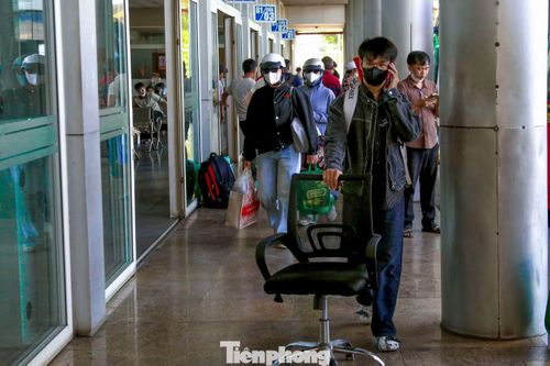 Người dân bắt đầu rời Đà Nẵng về quê nghỉ lễ chiều 28/8.