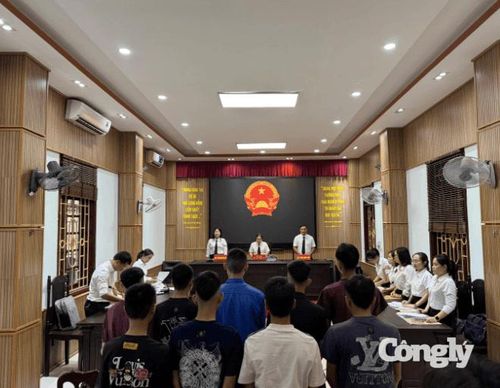 Cả 9 bị cáo bị tuyên phạm tội “Gây rối trật tự công cộng”.