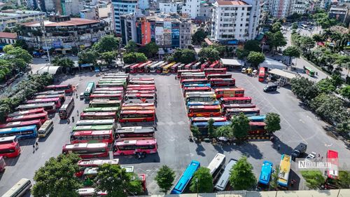 Tại Bến xe Giáp Bát, trong những ngày cao điểm, lượng khách dự kiến khoảng 9.000 lượt/ngày, với khoảng 760 lượt xe/ngày. Hành khách tập trung chủ yếu trên các tuyến đi Nam Định, Thái Bình, Ninh Bình và Thanh Hóa.