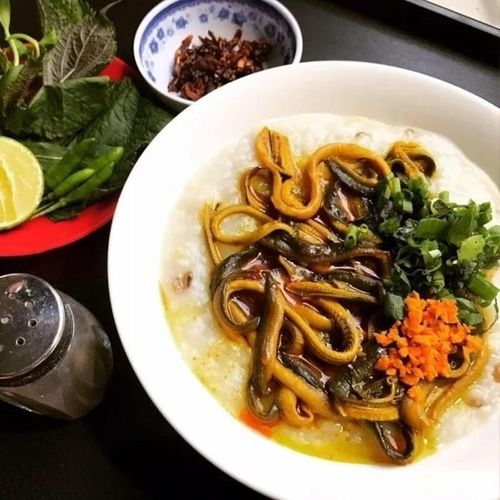 Cháo lươn - đặc sản xứ Nghệ.
