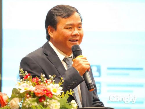 Luật gia, luật sư Đặng Đình Thịnh - Ủy viên Ban Chấp hành Hội Luật gia Việt Nam phát biểu tại tọa đàm “AI tác động thế nào đến nghề luật?”.