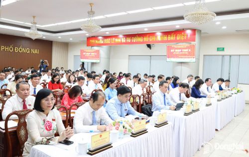 Quang cảnh kỳ họp. Ảnh: Hồ Thảo
