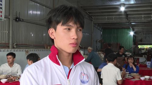 Em Tráng A Kềnh chia sẻ về "Bữa cơm 0 đồng"