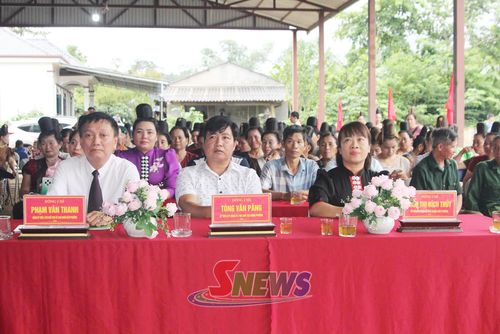 Đại biểu tham dự lễ ra mắt Câu lạc bộ.