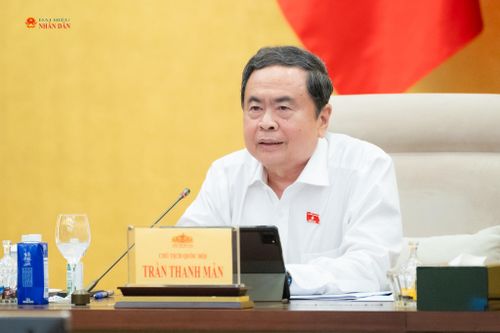 Chủ tịch Quốc hội Trần Thanh Mẫn phát biểu tại phiên họp