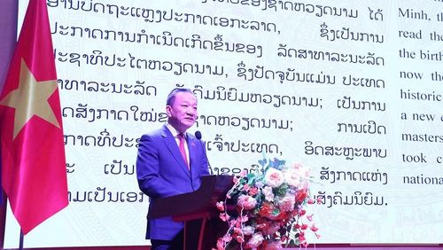 Đại sứ Nguyễn Minh Tâm phát biểu tại Tiệc chiêu đãi. (Ảnh: DUY TOÀN)