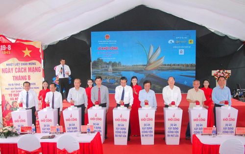 Lãnh đạo Trung ương và tỉnh Cà Mau thực hiện nghi thức khởi công Công viên Ba Hạt Lúa (Ảnh: T.N).